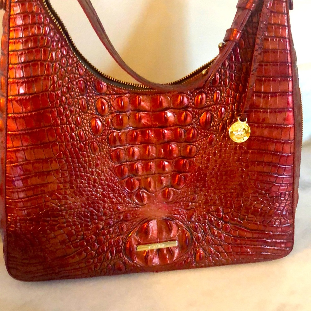 Brahmin tabitha in chili excellent condition. Also have matching wallet listed